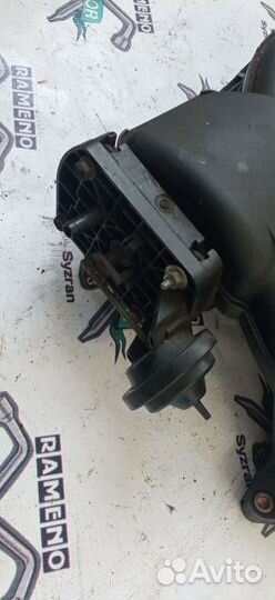 Коллектор впускной Toyota Harrier MCU30 1MZ-FE