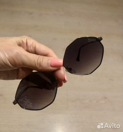 Солнцезащитные очки