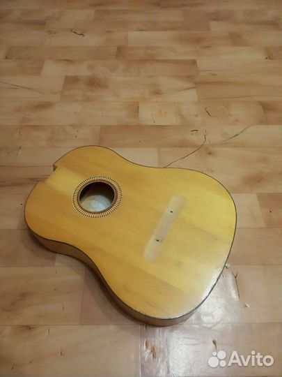 Корпус от гитары