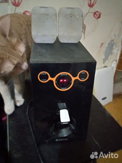 Активный сабвуфер