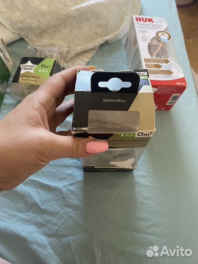 Булочка для кормления + соски Tommee Tippee