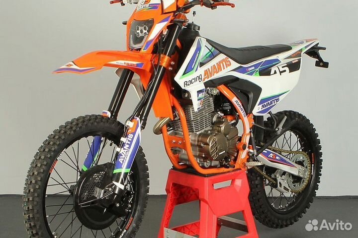 Мотоцикл Avantis a 5 lux