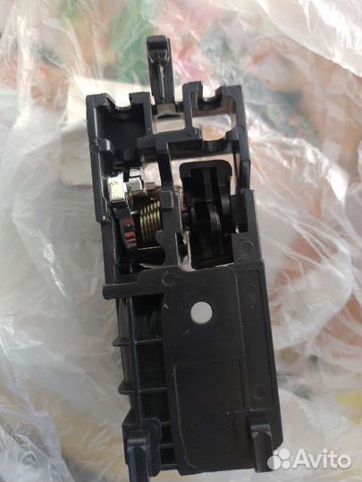 Внутренняя Ручка для двери правая на джили мк