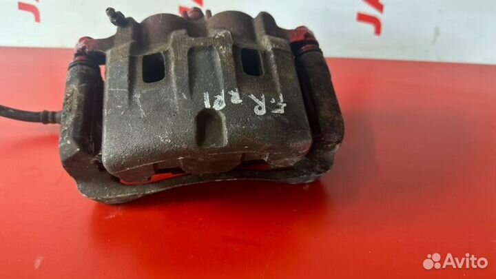 Суппорт передний правый Honda Elysion RR1 2.4 AT