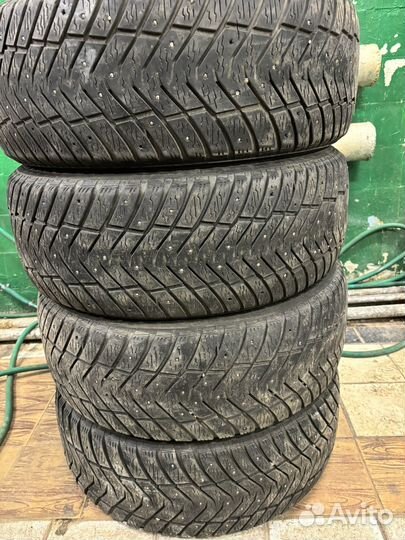 Yokohama Ice Guard IG65 225/55 R17