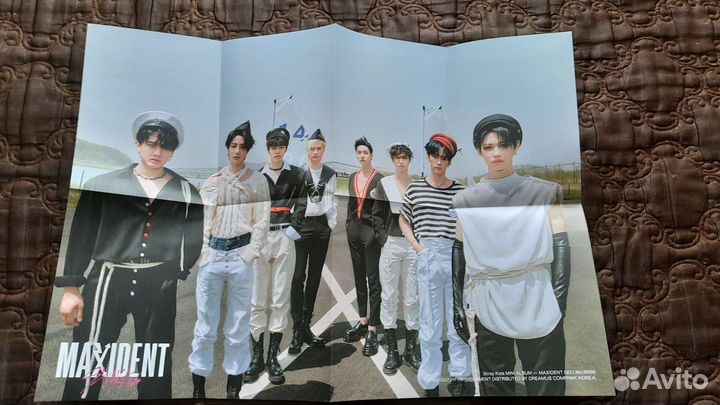 Stray kids oddinary Christmas evel maxident