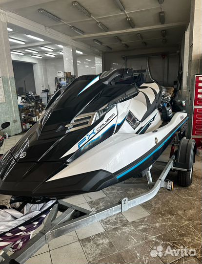 Yamaha WaveRunner FX Cruiser HO
