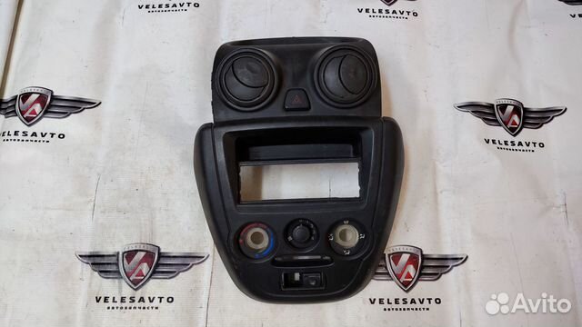 Центральная консоль LADA Granta 2011-2022 год