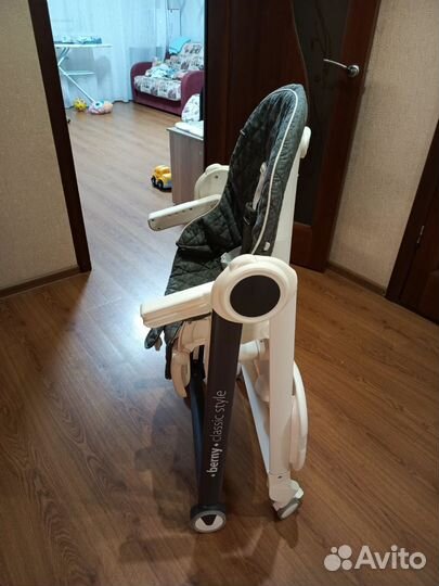 Стульчик для кормления happy baby