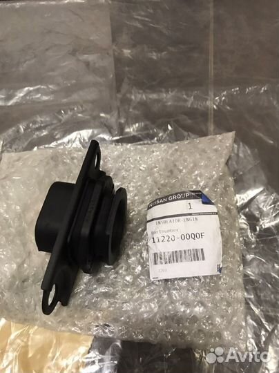 Опора двигателя левая nissan