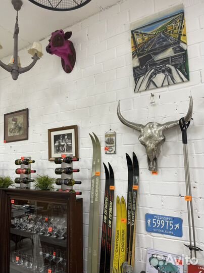 Предметы интерьера на стену