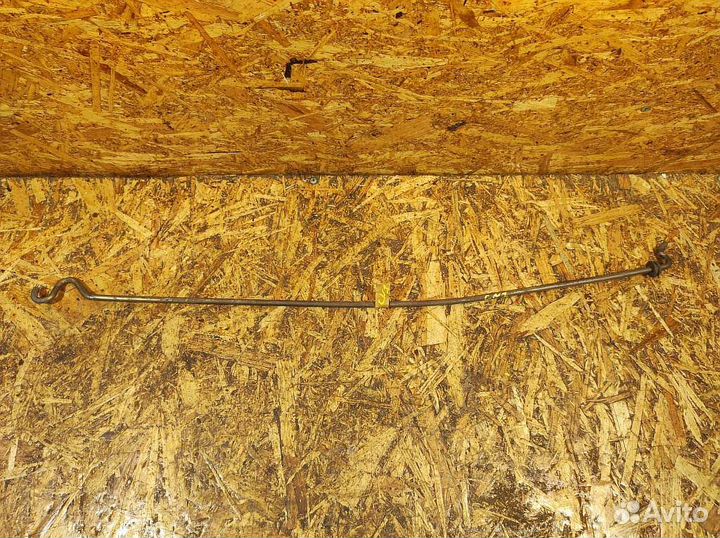 Упор капота Шевроле нива