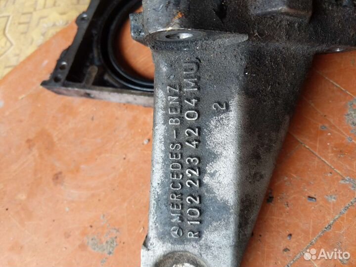 Запчасти двс m102 Мерседес