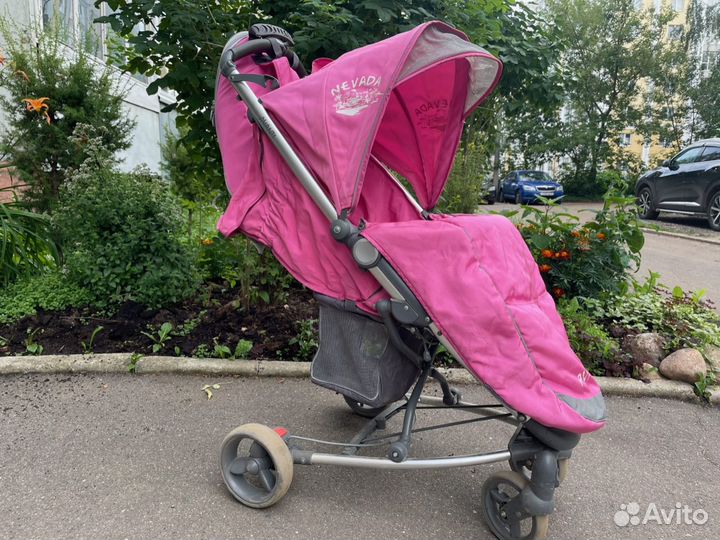 Прогулочная коляска