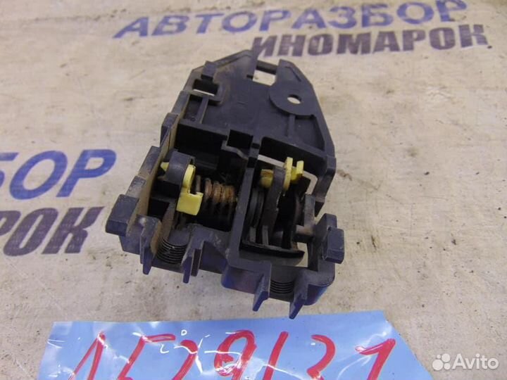 Ручка двери задней внутренняя левая для Mitsubishi