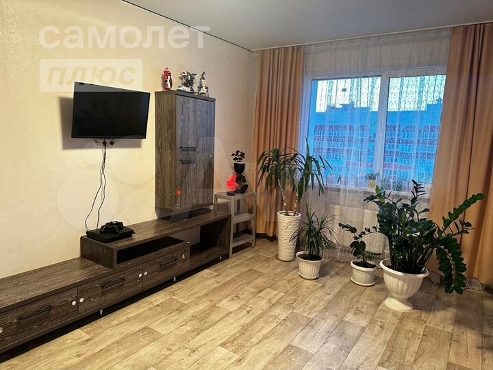 3-к. квартира, 80 м², 17/17 эт.