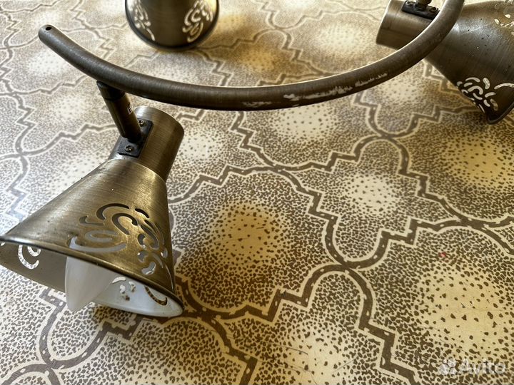 Люстры 3 штуки