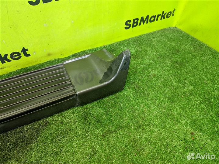 Подножка левая Toyota Land Cruiser UZJ100 2UZ-FE