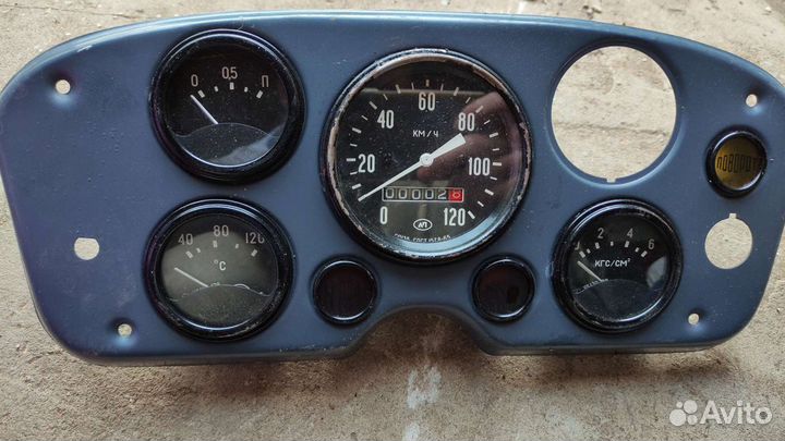 Приборная панель