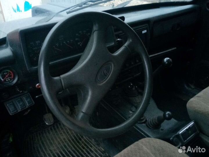 LADA 4x4 (Нива) 1.7 МТ, 2009, 200 000 км