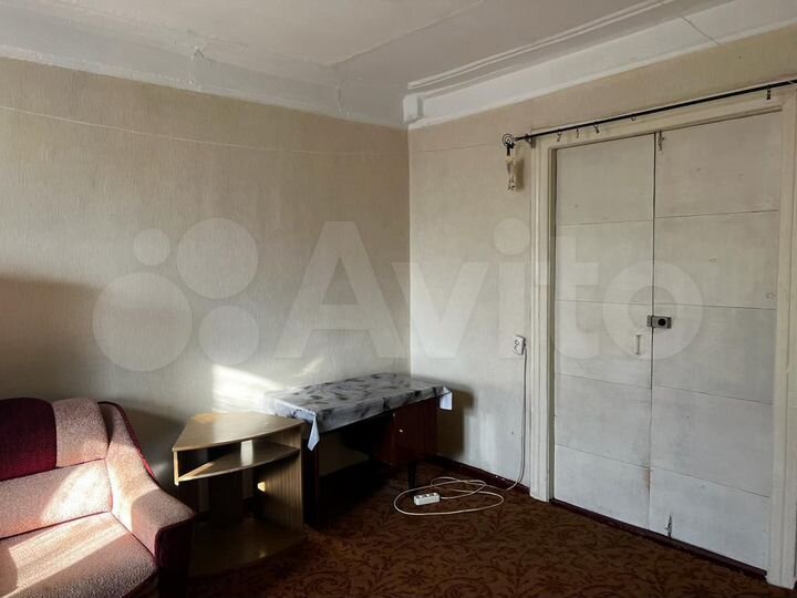 4-к. квартира, 90 м², 2/3 эт.