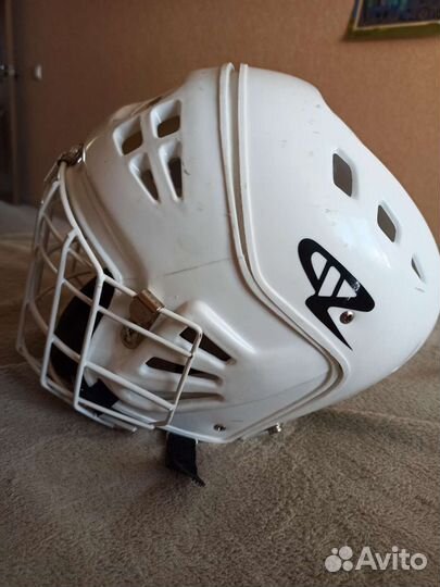 Хоккейный шлем keeper