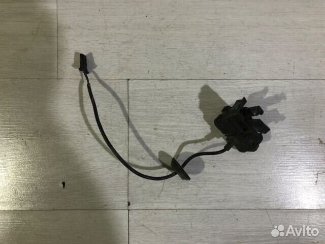 Активатор лючка бензобака volkswagen polo 5 рест 1