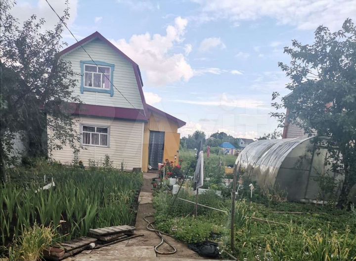 Дом 40 м² на участке 8 сот.