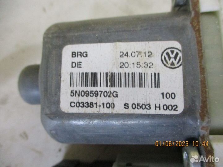 Моторчик стеклоподъемника Фольксваген Тигуан