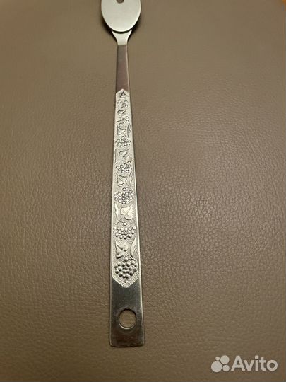 Вилка с двумя зубцами СССР