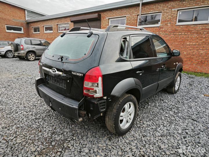 В разборе Hyundai Tucson 2004-2011 на бу Запчасти