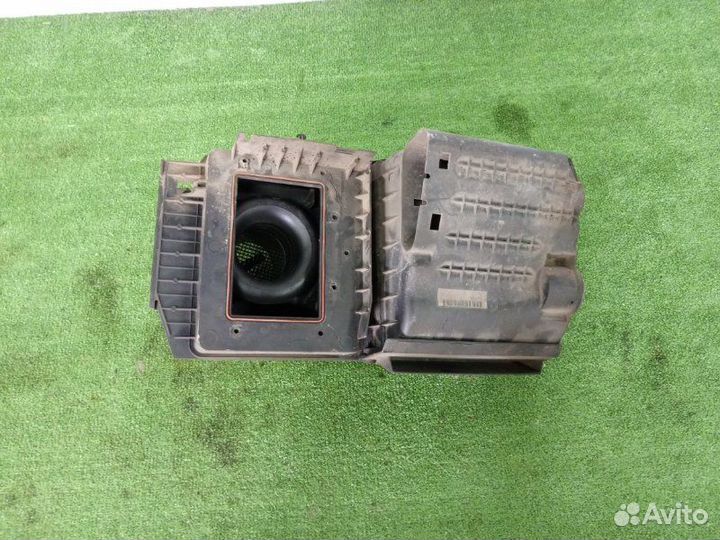 Корпус воздушного фильтра Ford Mondeo 2.5