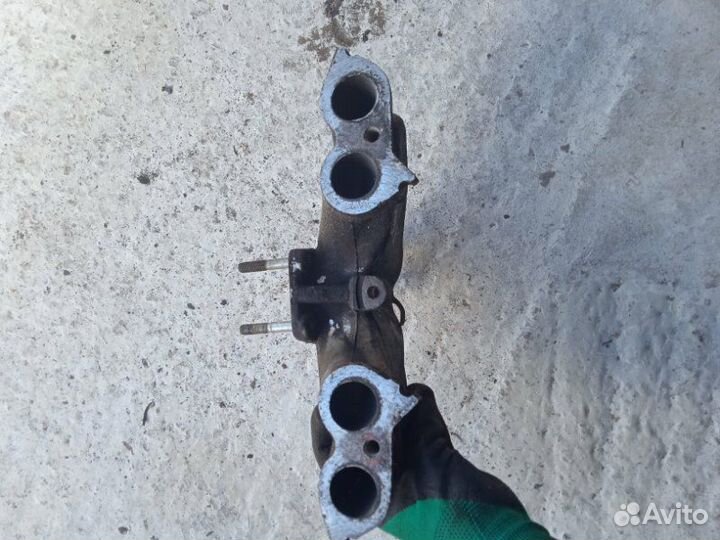 Коллектор впускной Лада 2107