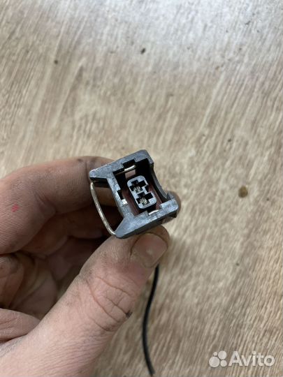 Разъем 2 контакный VW Golf Passat Jetta