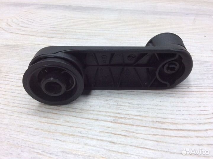 Ручка стеклоподъемника Renault Logan K7MA812 1