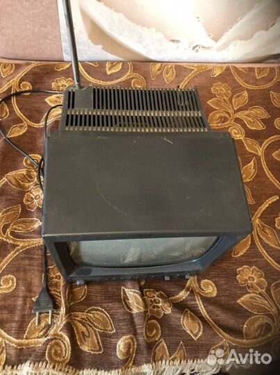 Телевизор черно белый