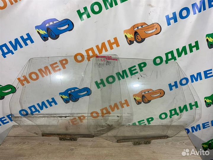 Стекло двери задней правой,левой ваз-VAZ 21093