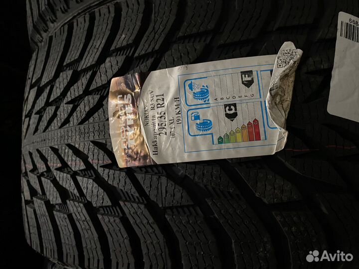 Nokian Tyres Hakkapeliitta R3 SUV 295/35 R21 107T