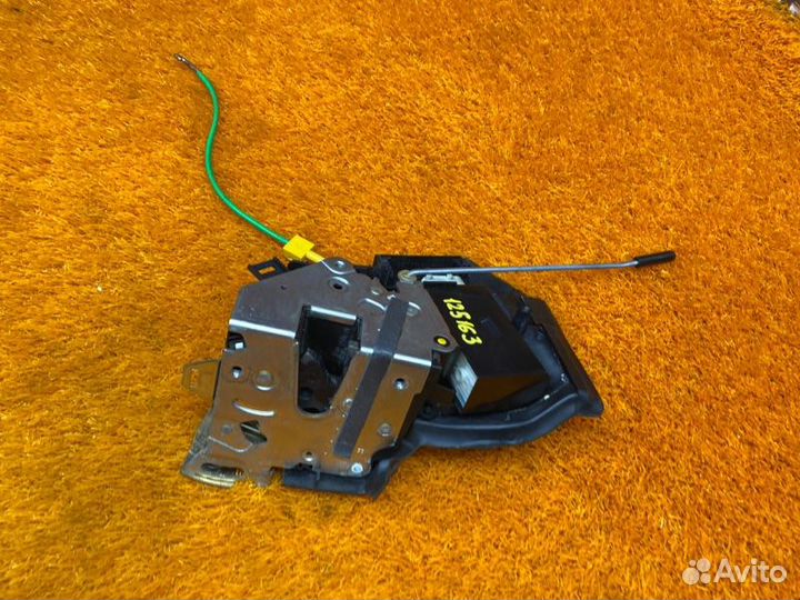 Замок двери передний правый Bmw 5-Series E39