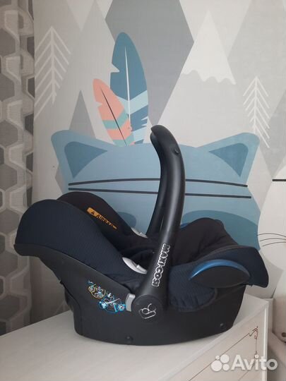 Детское автокресло люлька от 0 maxi cosi