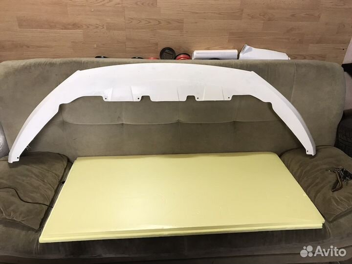 Накладка переднего бампера Skoda Octavia