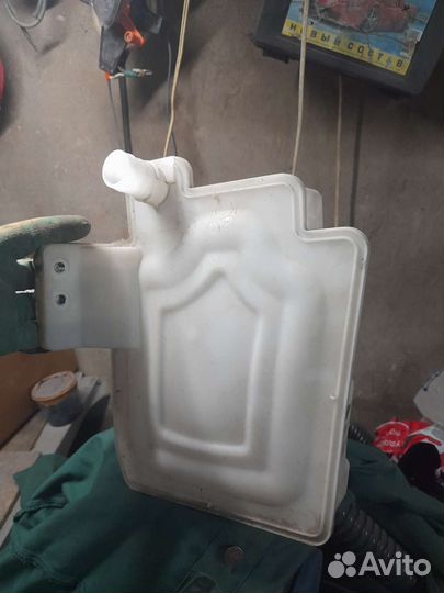 Бочек омывателя volkswagen golf