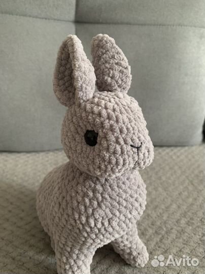 Плюшевый заяц символ года