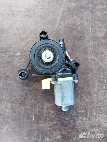 Мотор стеклоподъемника передний левый Volkswagen