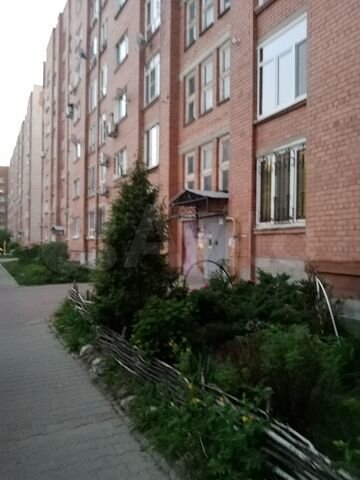 4-к. квартира, 105 м², 1/7 эт.