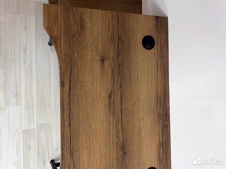 Стол офисный