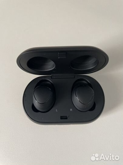 Продам наушники Samsung.Отличное состояние