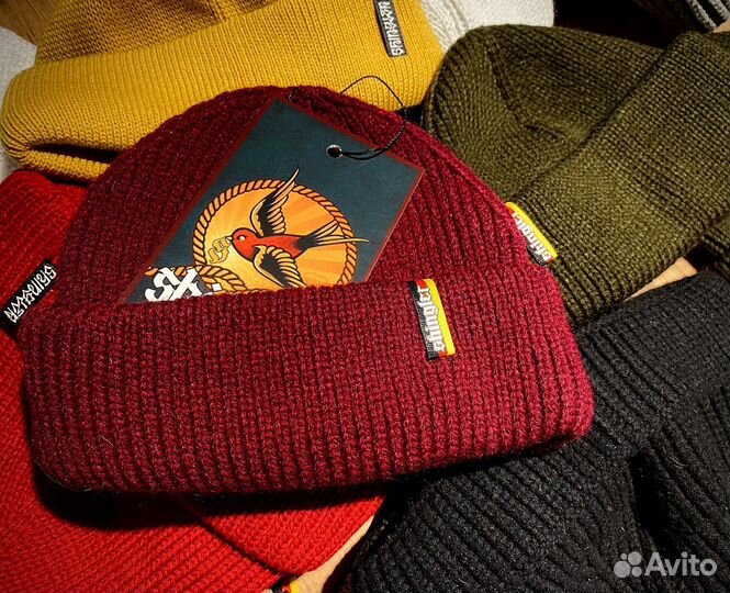 Бордовая шапка бини Shingler на доставку