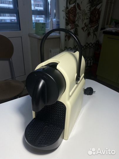 Капсульная кофемашина delonghi nespresso en80