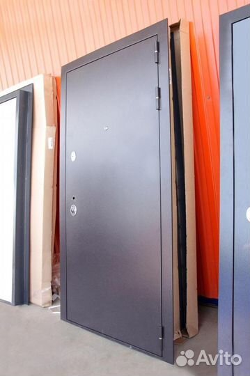 Дверь входная металлическая